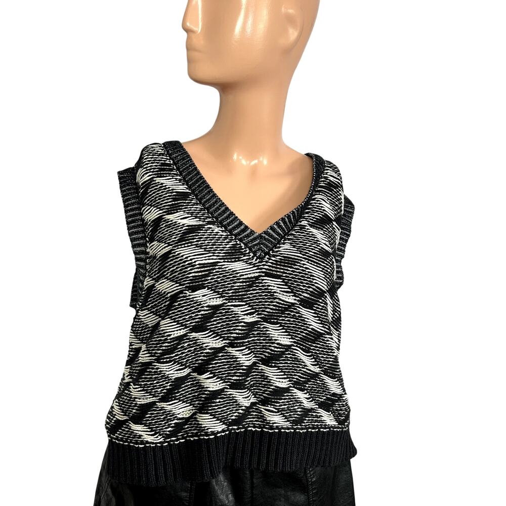 Anthropologie HWR Black White Zip Back Cotton L Sweater Vest Dark Academia Chic